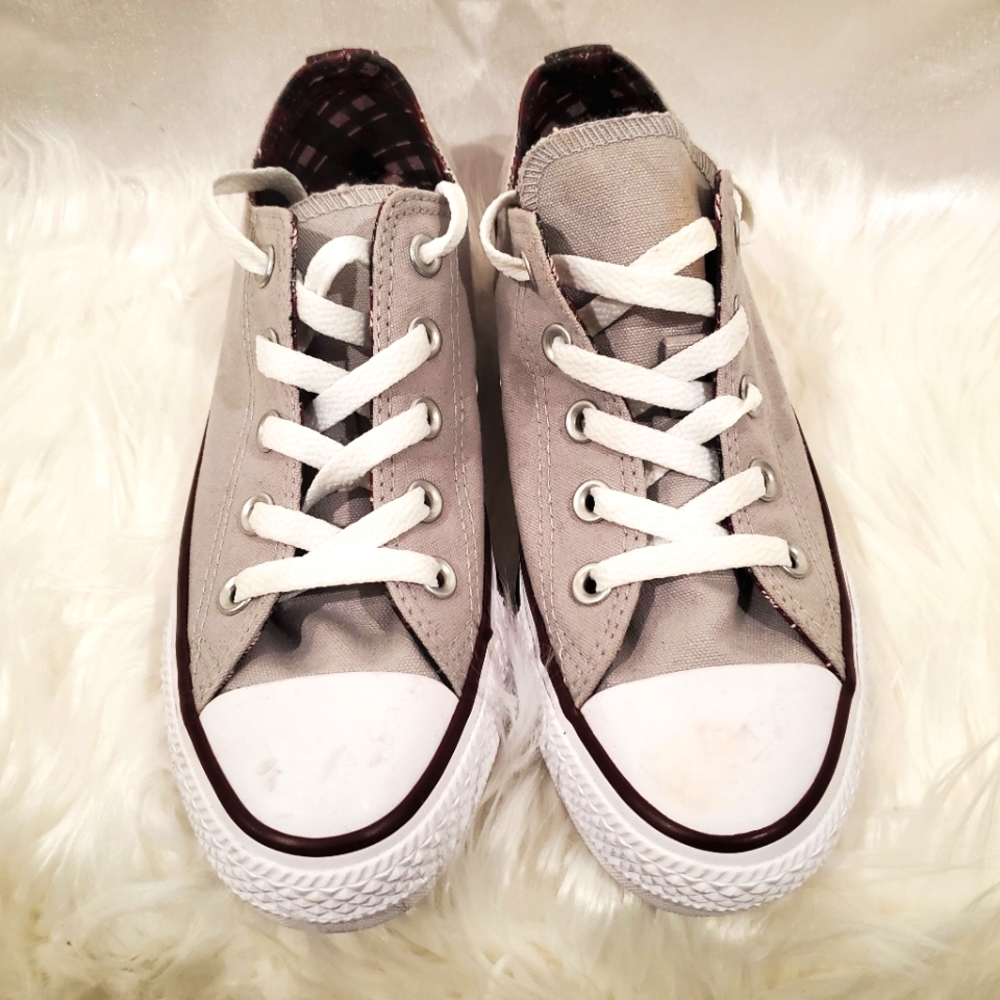 Converse Gray w/Burgundy Plaid